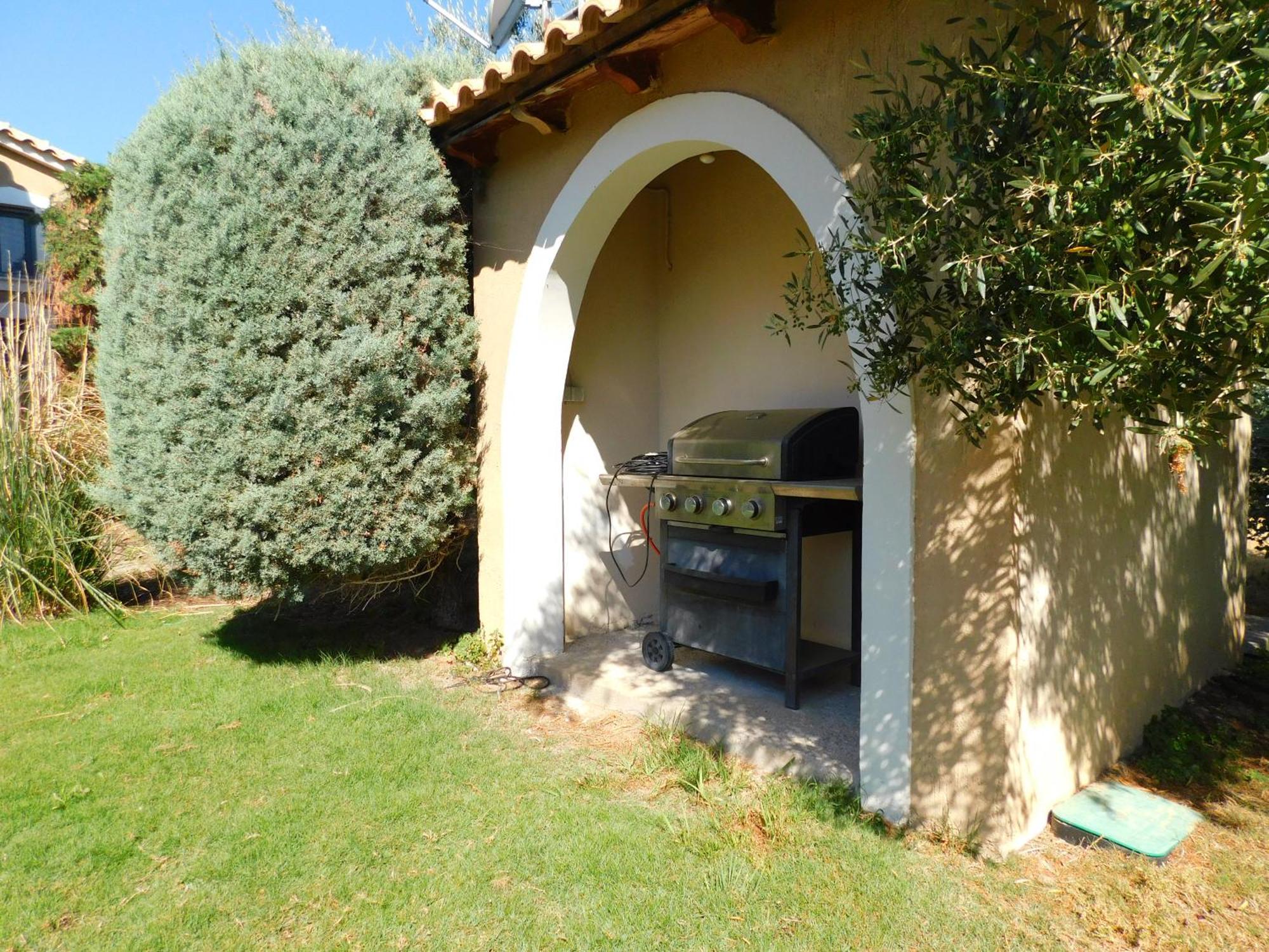 Holiday home Vassia Home's *