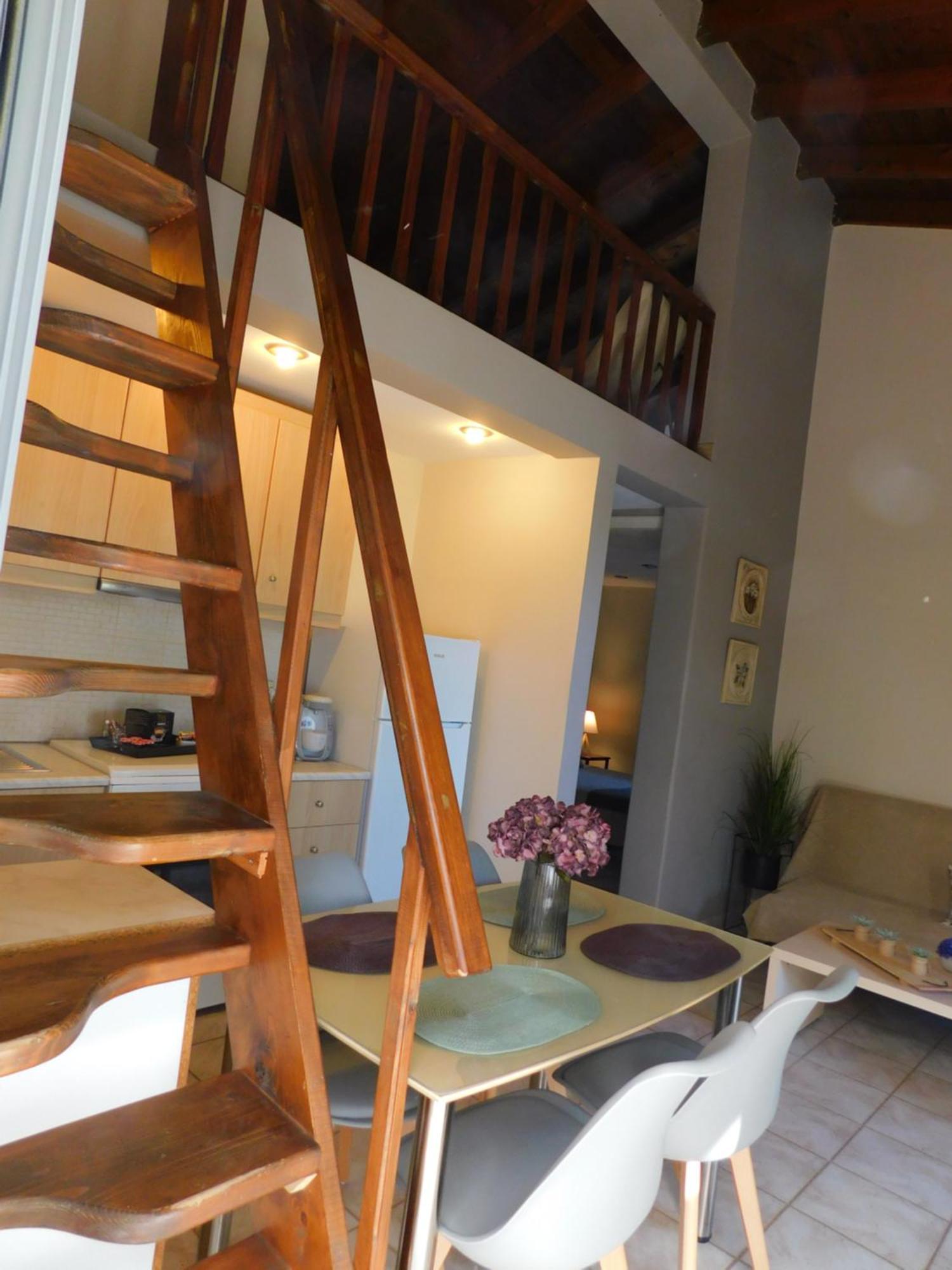 Vassia Home's Thermisia